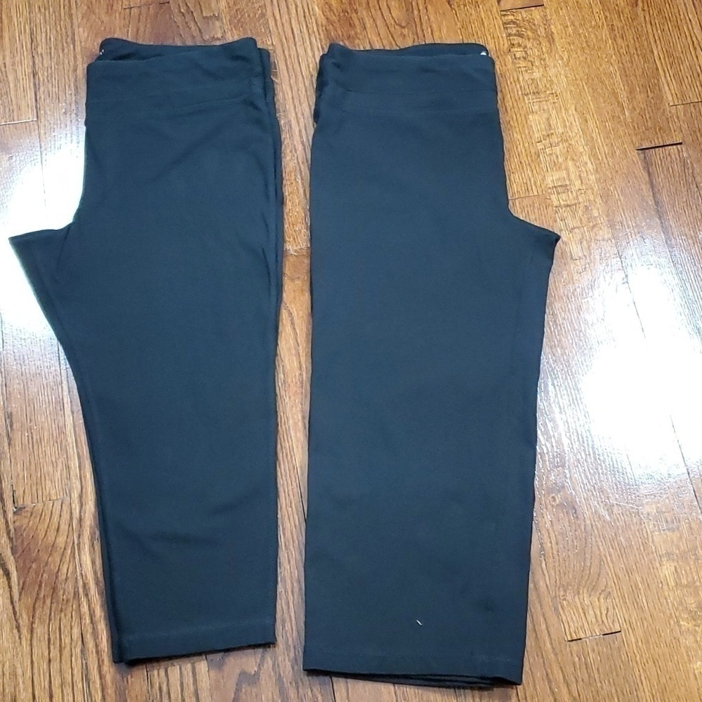 INC bundle of cropped leggings  - XL